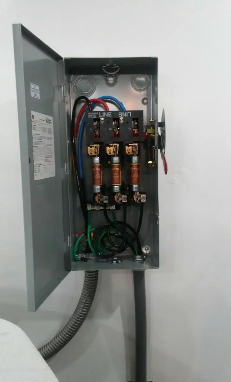 Three-phase disconnect switch installed for Smoke Detector Installation in College Park